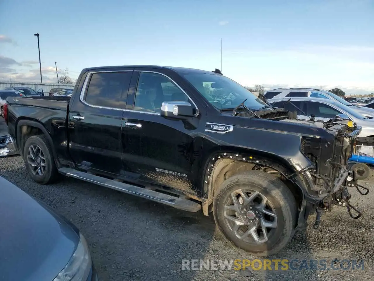 4 Photograph of a damaged car 3GTUUDE82RG289659 GMC SIERRA 2024