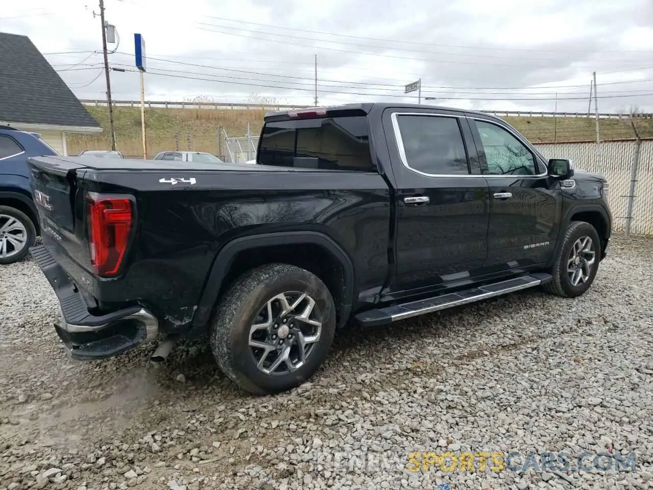 3 Photograph of a damaged car 3GTUUDED2RG274852 GMC SIERRA 2024