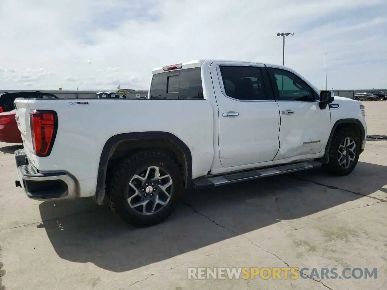 3 Фотография поврежденного автомобиля 3GTUUDED7RG167554 GMC SIERRA 2024