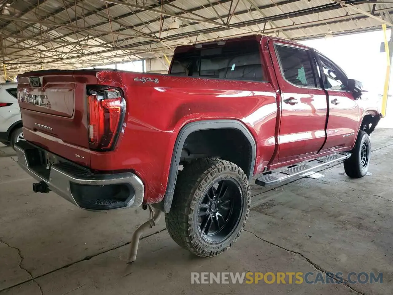 3 Фотография поврежденного автомобиля 3GTUUDED8RG201047 GMC SIERRA 2024
