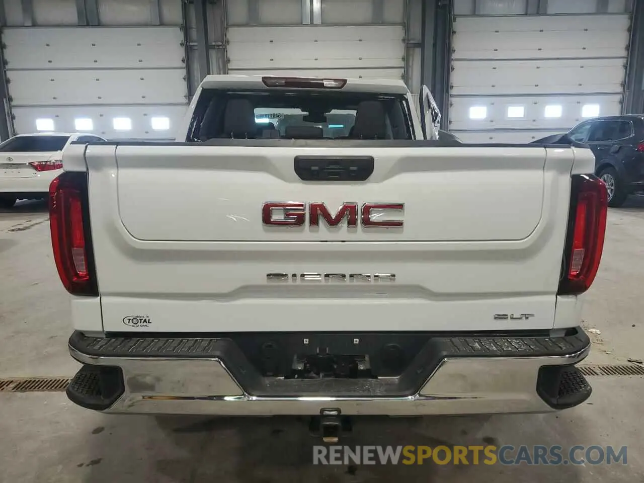 6 Photograph of a damaged car 3GTUUDEDXRG340127 GMC SIERRA 2024