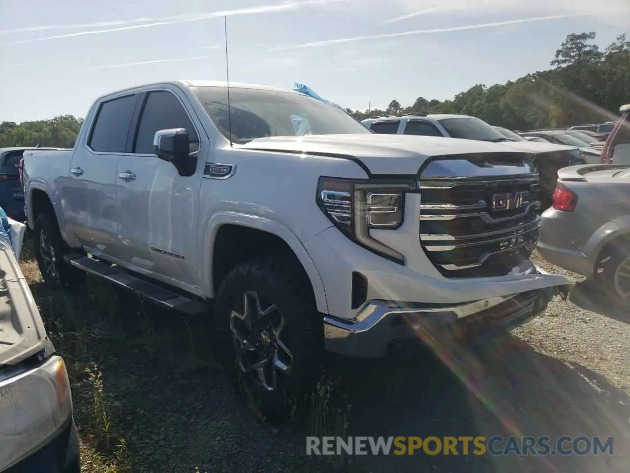4 Photograph of a damaged car 3GTUUDEL0RG438557 GMC SIERRA 2024