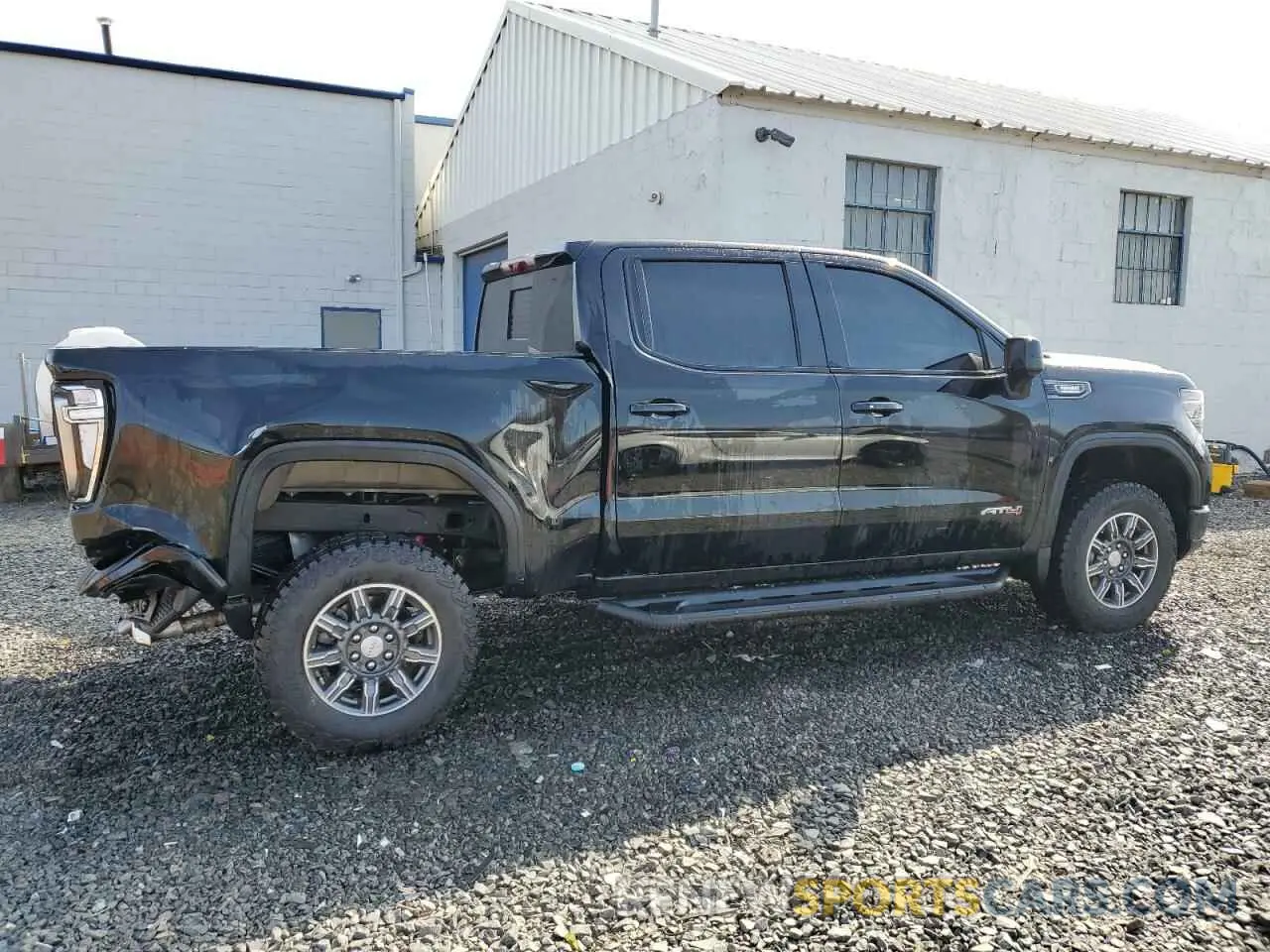 3 Фотография поврежденного автомобиля 3GTUUEE84RG241845 GMC SIERRA 2024