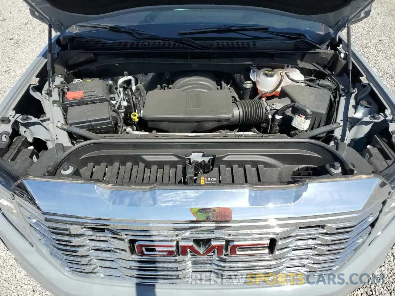 11 Photograph of a damaged car 3GTUUGEDXRG405981 GMC SIERRA 2024