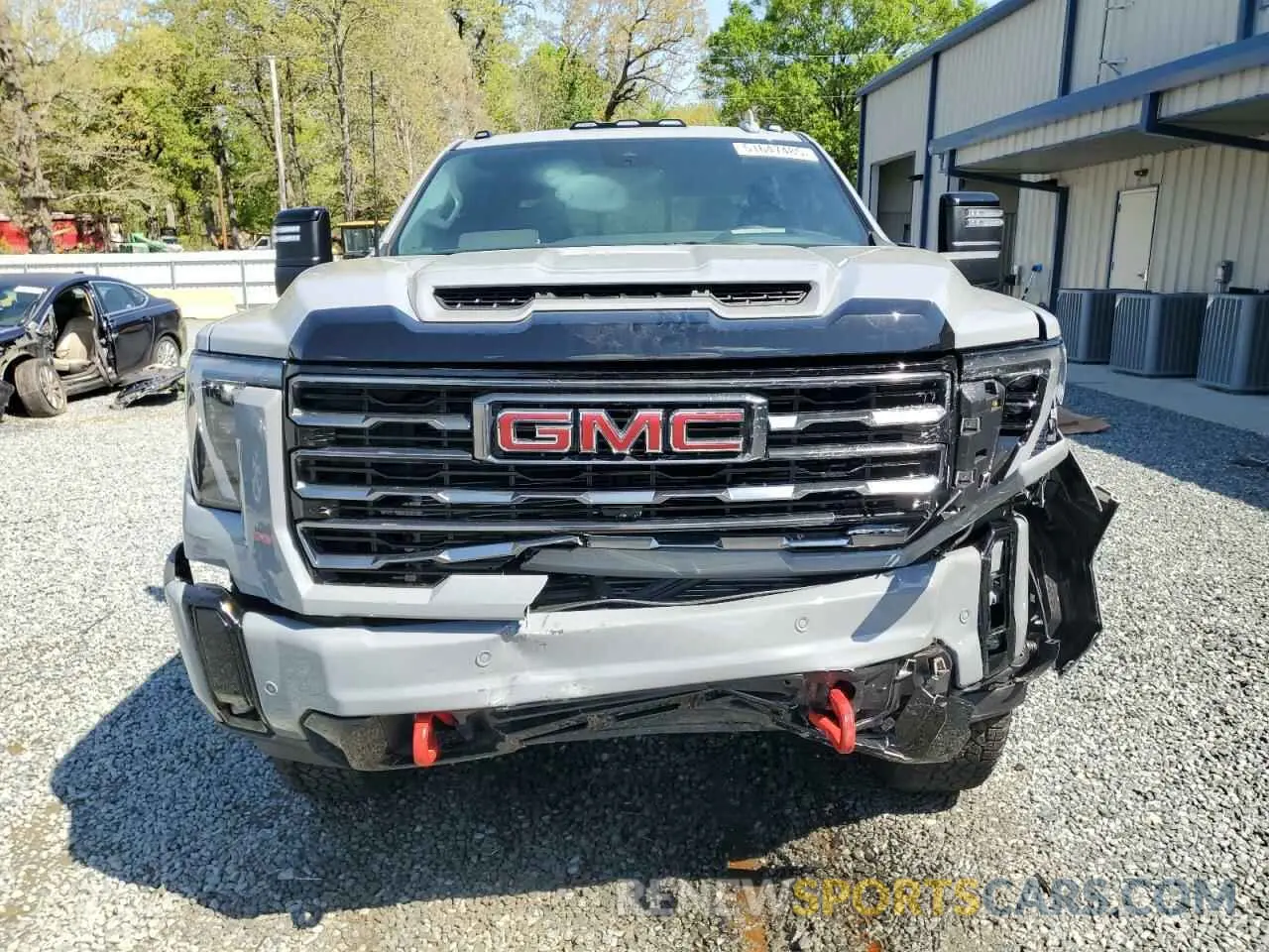 5 Photograph of a damaged car 1GT4UPEY9SF148676 GMC SIERRA 2025