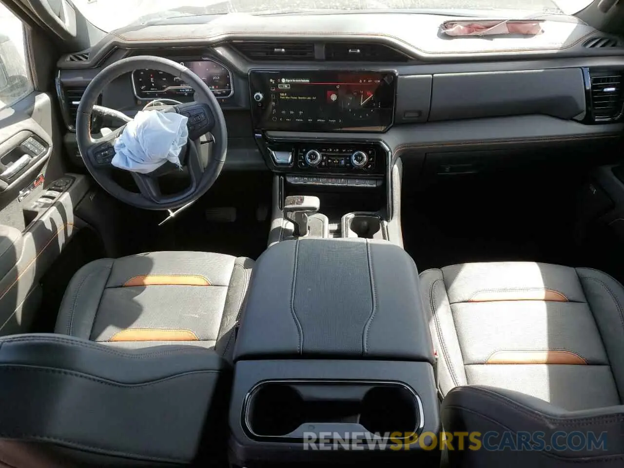 8 Фотография поврежденного автомобиля 1GTUUEE81SZ173106 GMC SIERRA 2025