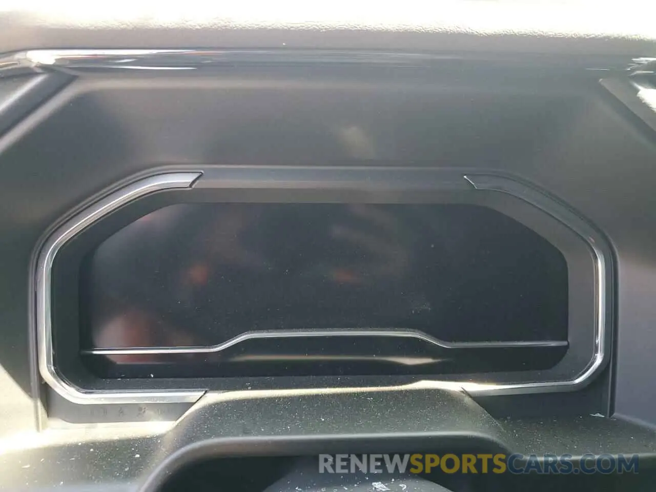 9 Photograph of a damaged car 1GTUUEE84SZ131061 GMC SIERRA 2025
