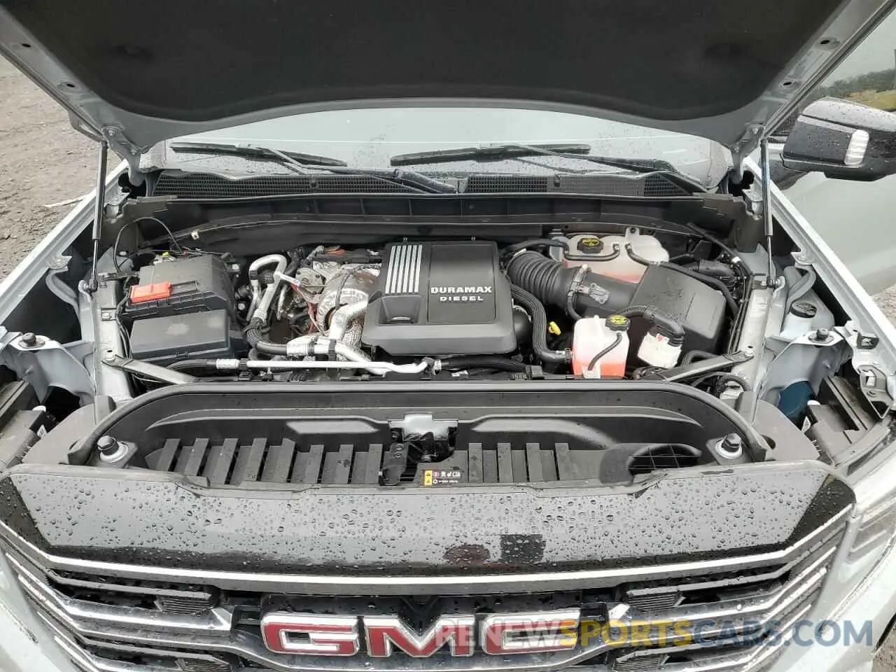 11 Photograph of a damaged car 1GTUUEE85SZ121462 GMC SIERRA 2025
