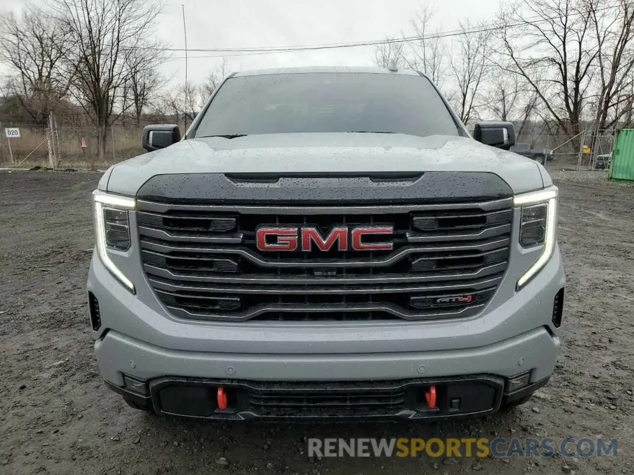 5 Photograph of a damaged car 1GTUUEE85SZ121462 GMC SIERRA 2025