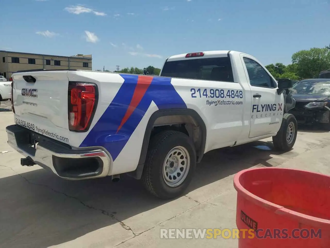 3 Фотография поврежденного автомобиля 3GTNHAEK2SG153704 GMC SIERRA 2025