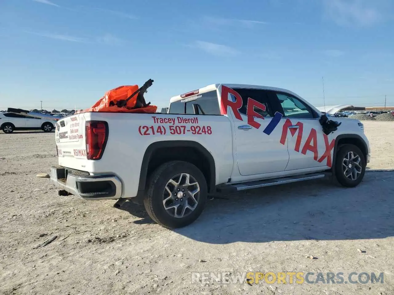 3 Photograph of a damaged car 3GTPHDED1SG135321 GMC SIERRA 2025