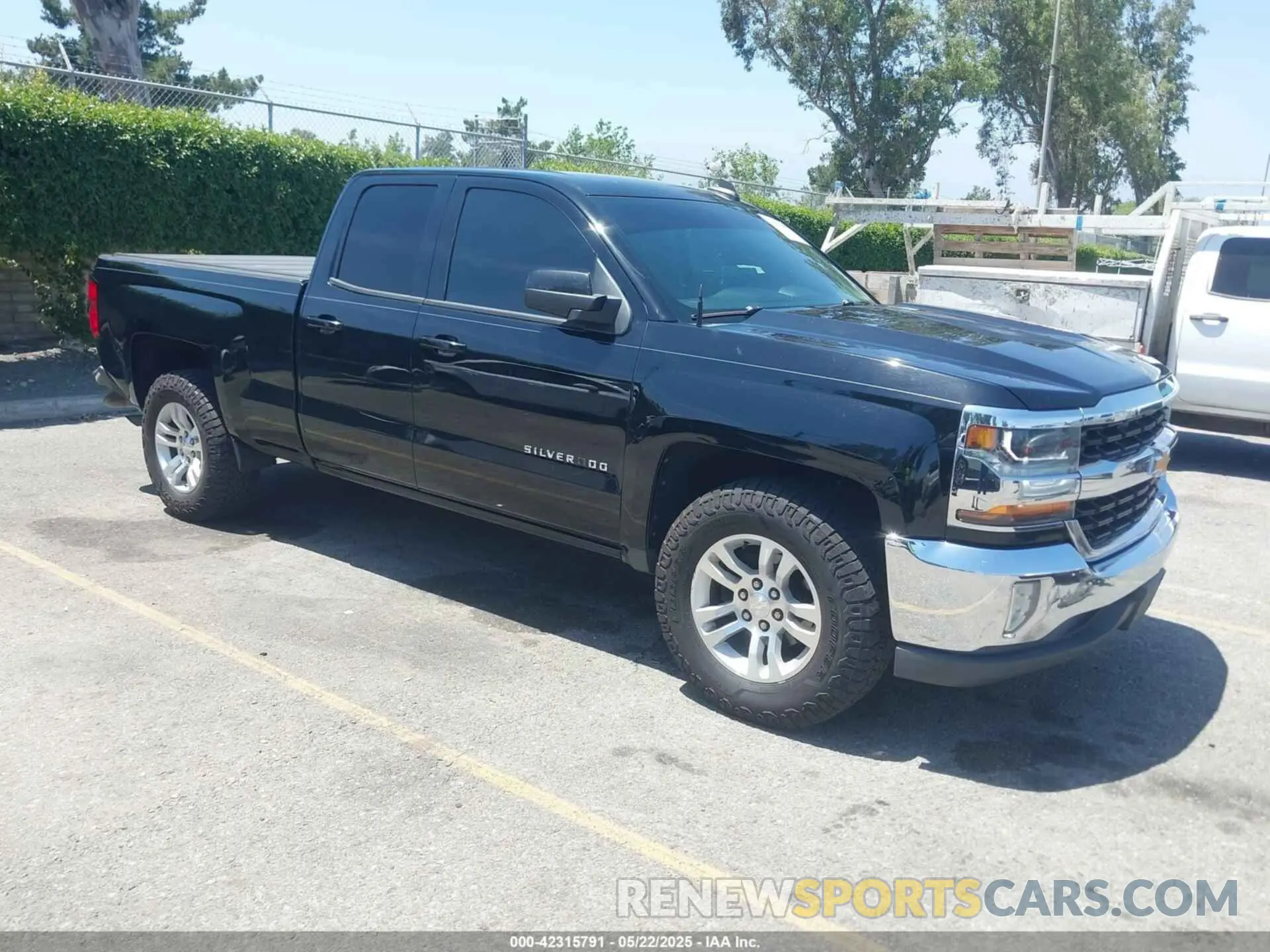 1 Фотография поврежденного автомобиля 1GT12NEY8KF275965 GMC SIERRA 2500HD 2019