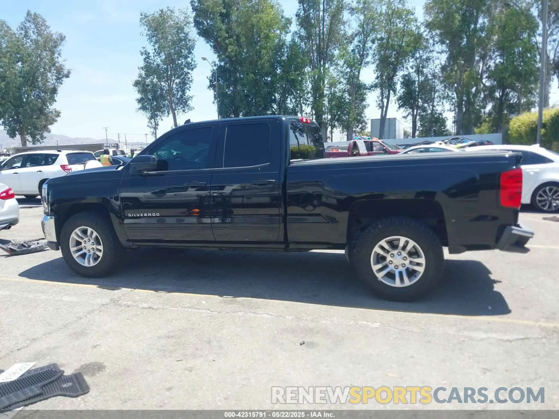 14 Фотография поврежденного автомобиля 1GT12NEY8KF275965 GMC SIERRA 2500HD 2019