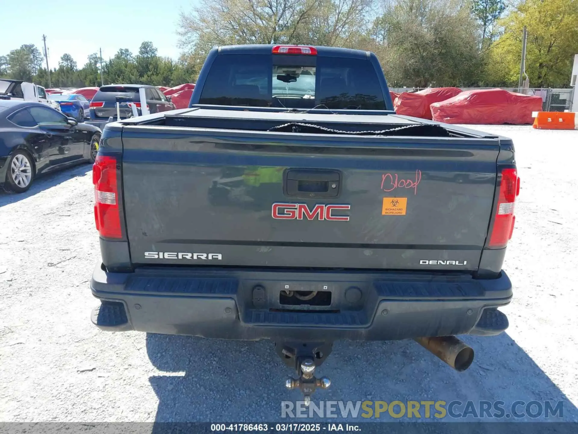 16 Photograph of a damaged car 1GT12SEY4KF172749 GMC SIERRA 2500HD 2019
