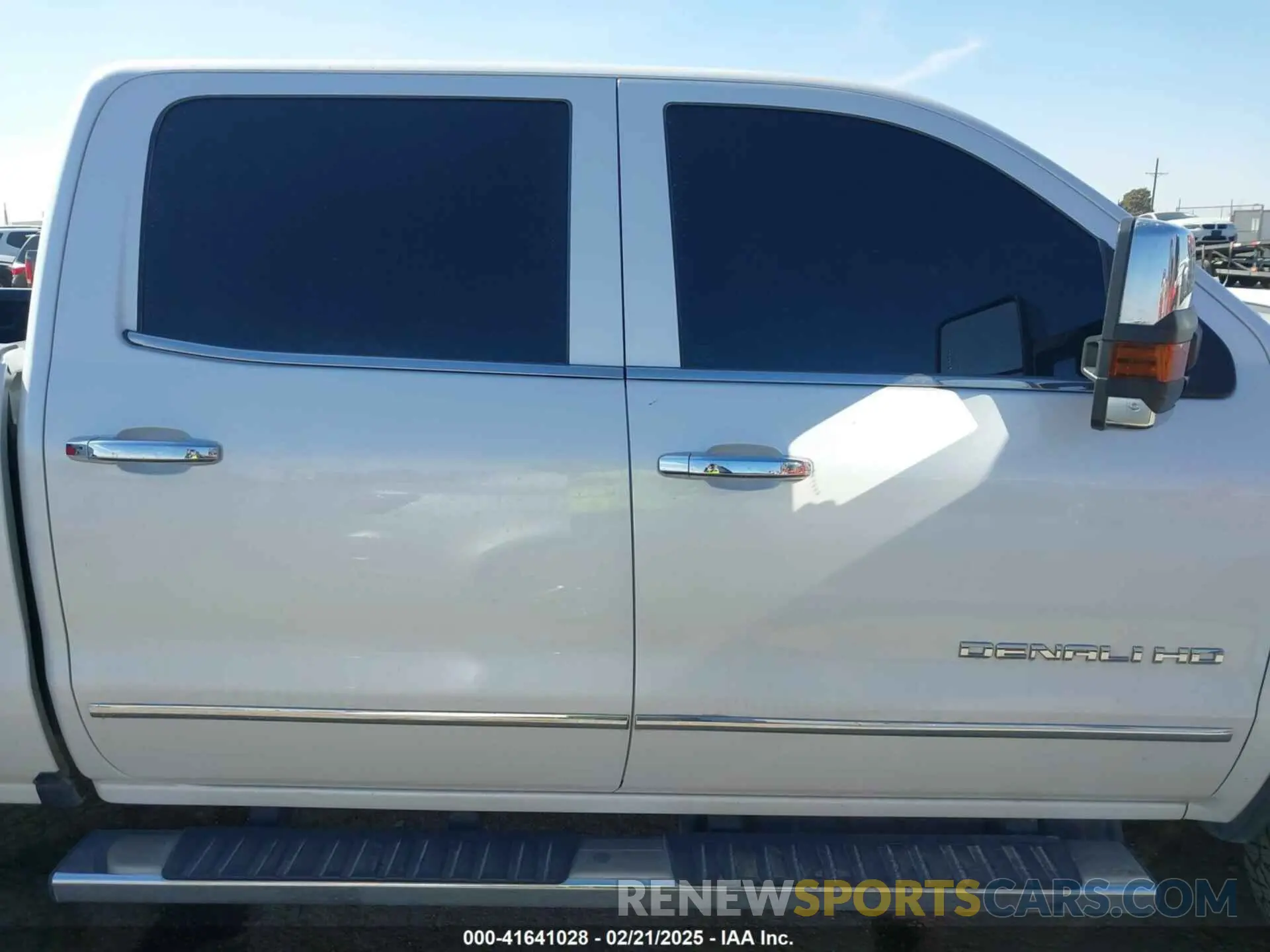 13 Photograph of a damaged car 1GT12SEY8KF139611 GMC SIERRA 2500HD 2019