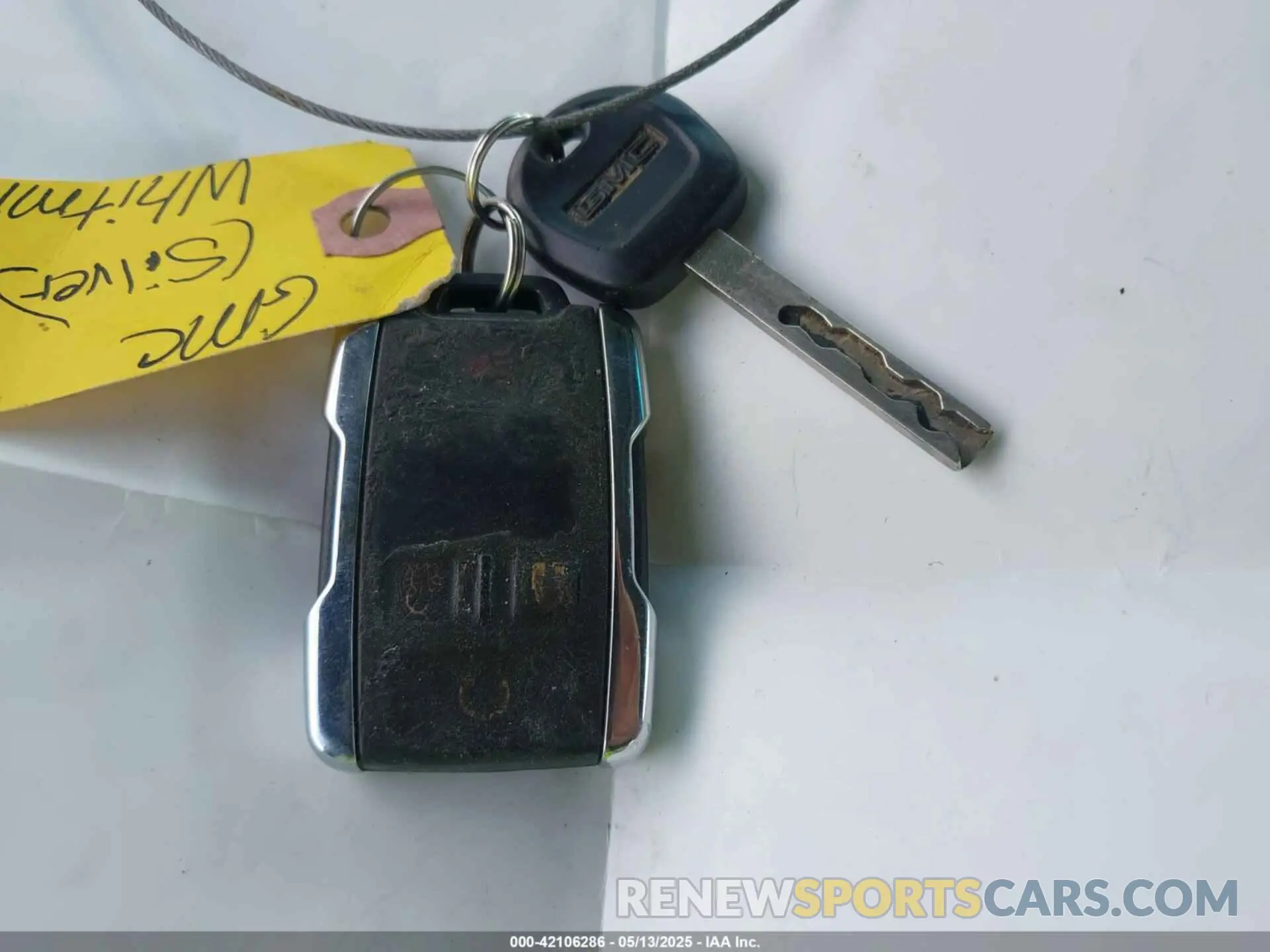 11 Photograph of a damaged car 1GT12SEY9KF226188 GMC SIERRA 2500HD 2019