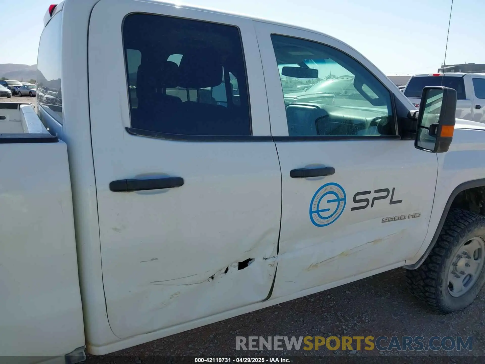 6 Фотография поврежденного автомобиля 2GT22NEG8K1157031 GMC SIERRA 2500HD 2019