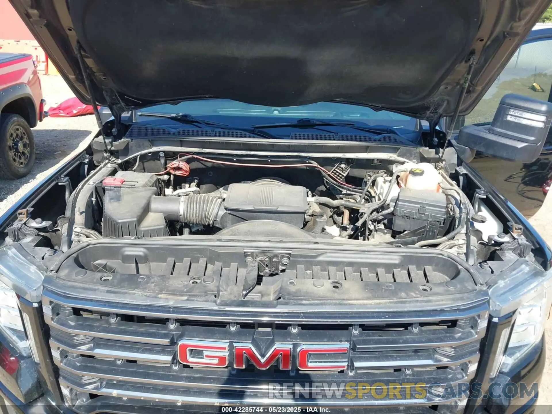 17 Photograph of a damaged car 1GT49PE76LF102717 GMC SIERRA 2500HD 2020