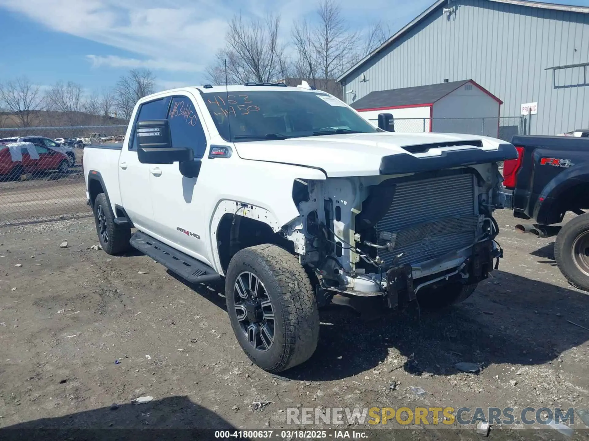 1 Photograph of a damaged car 1GT49PEYXLF348159 GMC SIERRA 2500HD 2020
