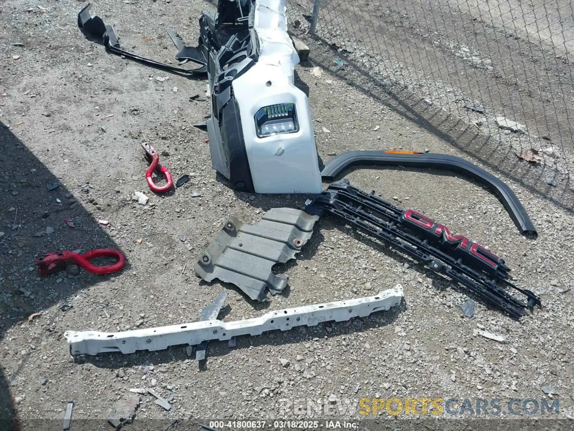 18 Photograph of a damaged car 1GT49PEYXLF348159 GMC SIERRA 2500HD 2020