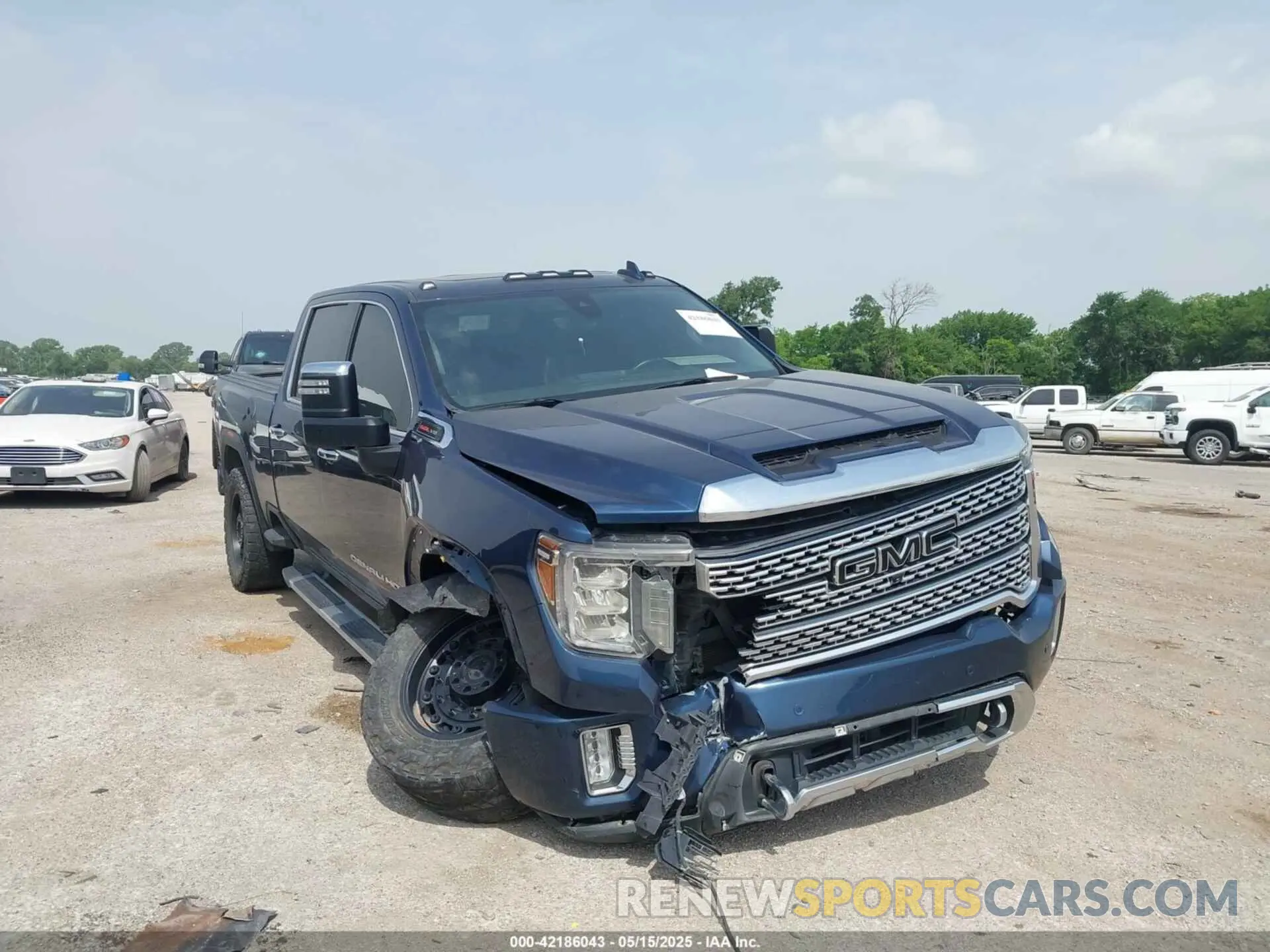 11 Фотография поврежденного автомобиля 1GT49RE7XLF322129 GMC SIERRA 2500HD 2020