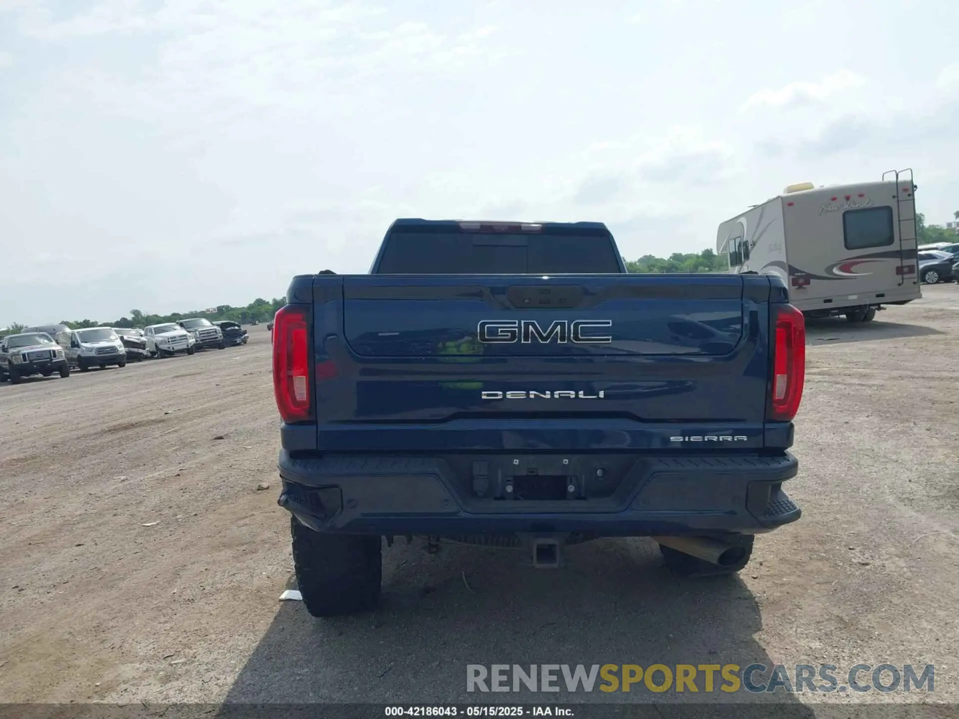 15 Фотография поврежденного автомобиля 1GT49RE7XLF322129 GMC SIERRA 2500HD 2020