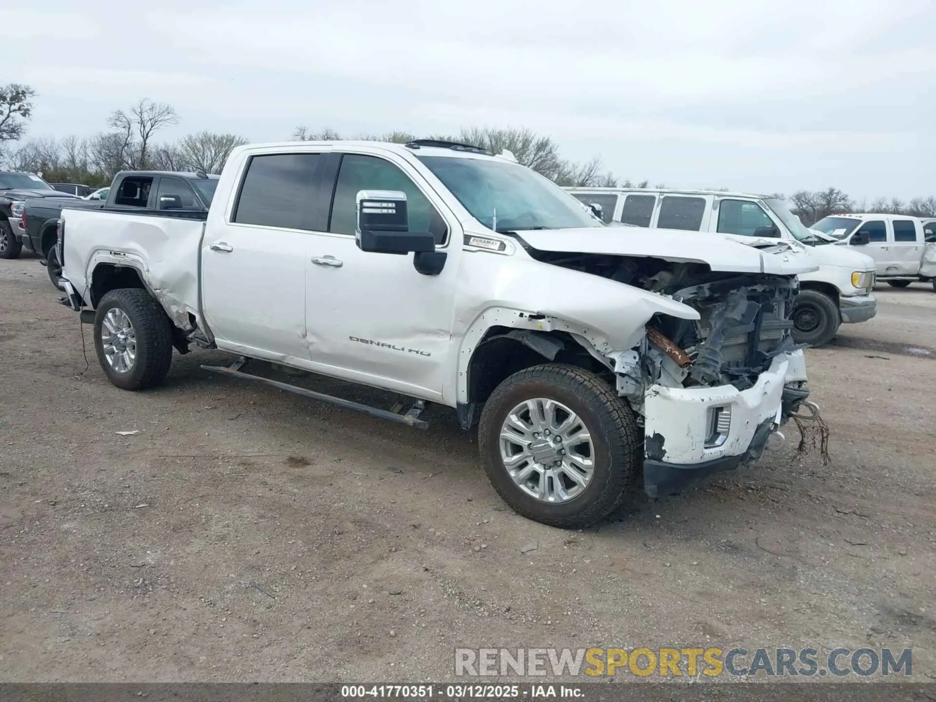 1 Photograph of a damaged car 1GT49REY0LF167275 GMC SIERRA 2500HD 2020