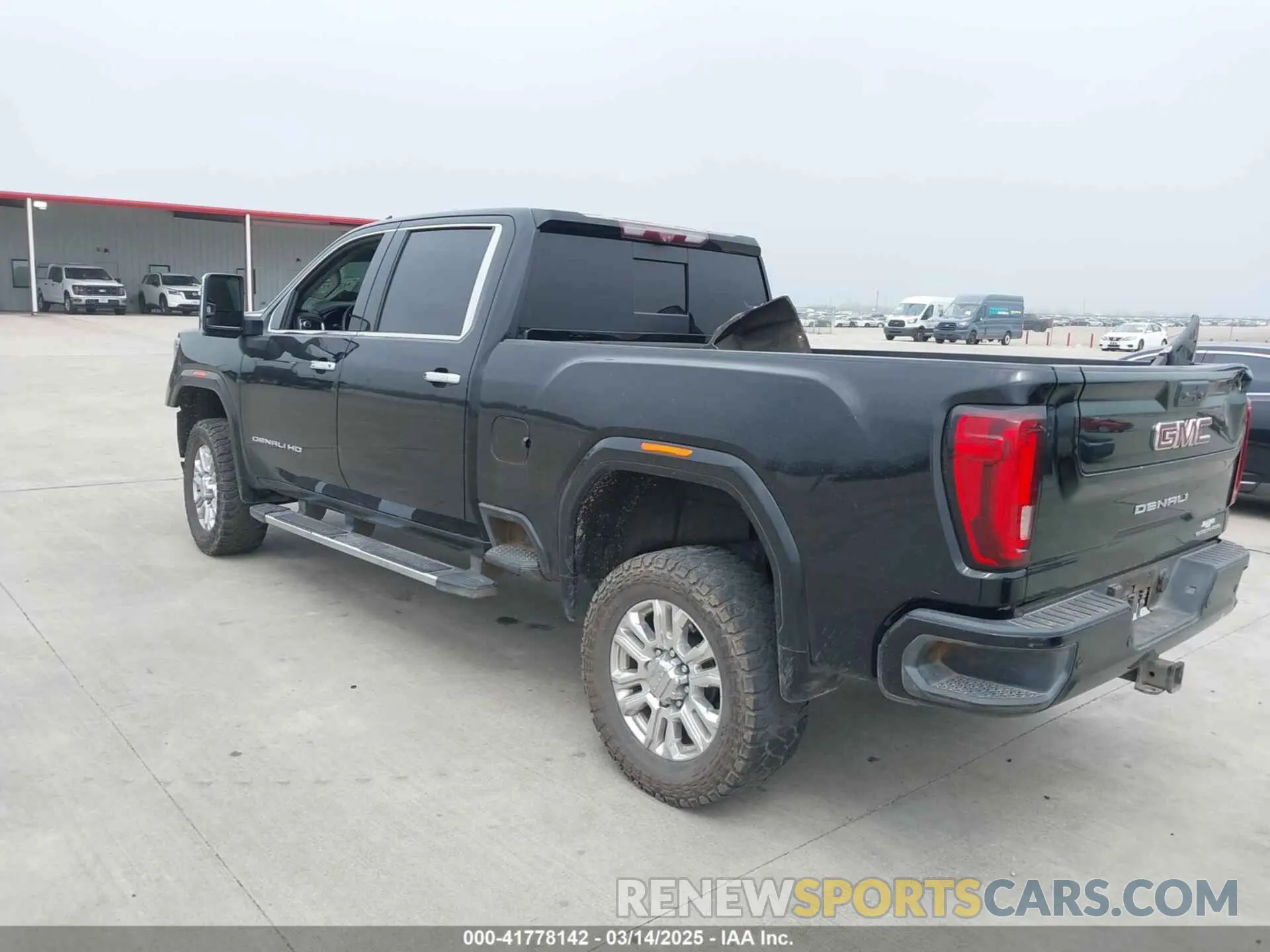 3 Photograph of a damaged car 1GT49REY3LF108320 GMC SIERRA 2500HD 2020