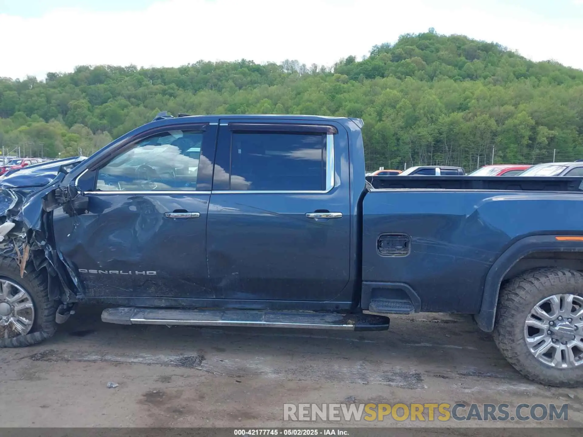 14 Фотография поврежденного автомобиля 1GT49REY3LF172728 GMC SIERRA 2500HD 2020