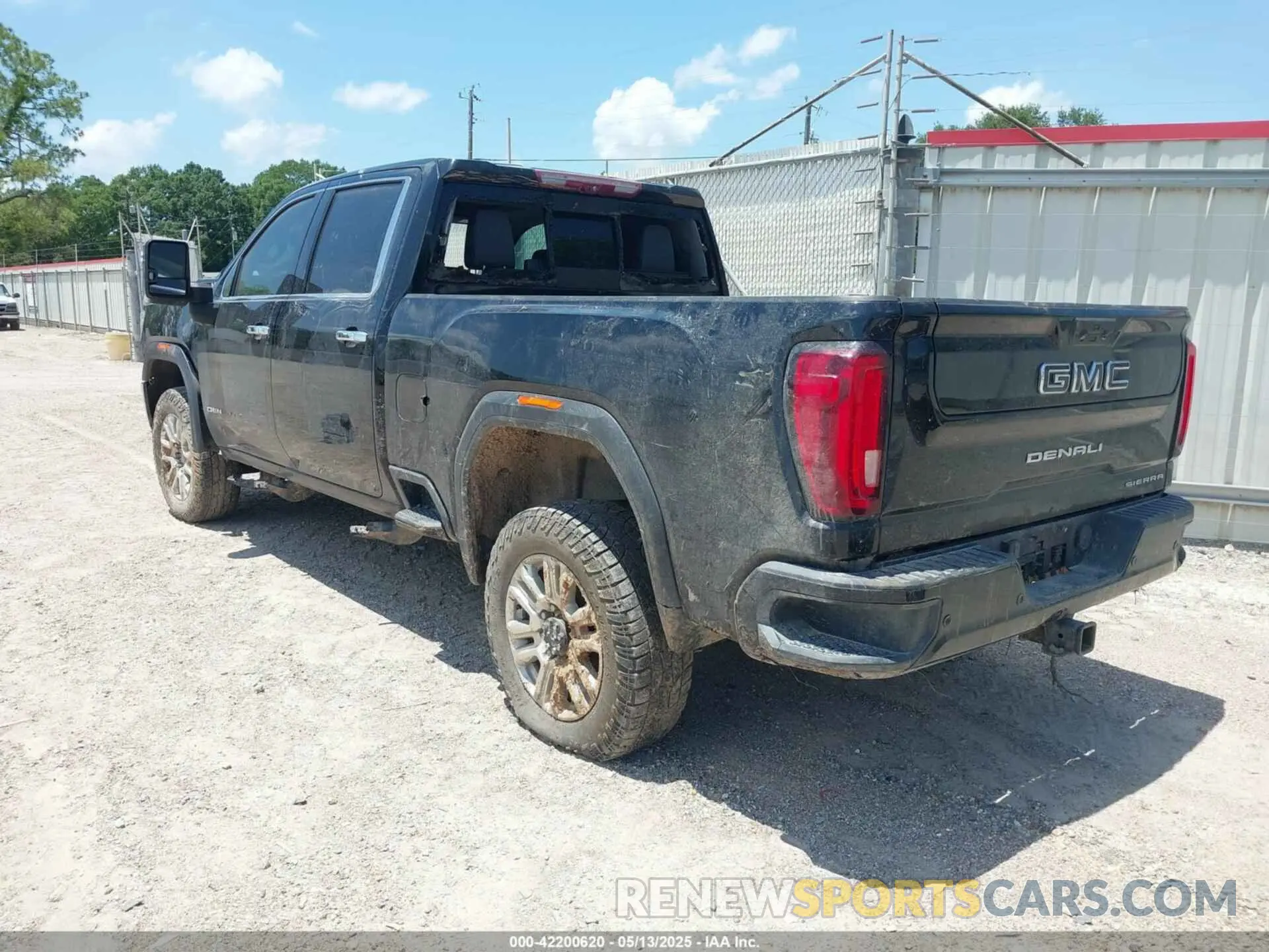 3 Photograph of a damaged car 1GT49REY7LF197213 GMC SIERRA 2500HD 2020