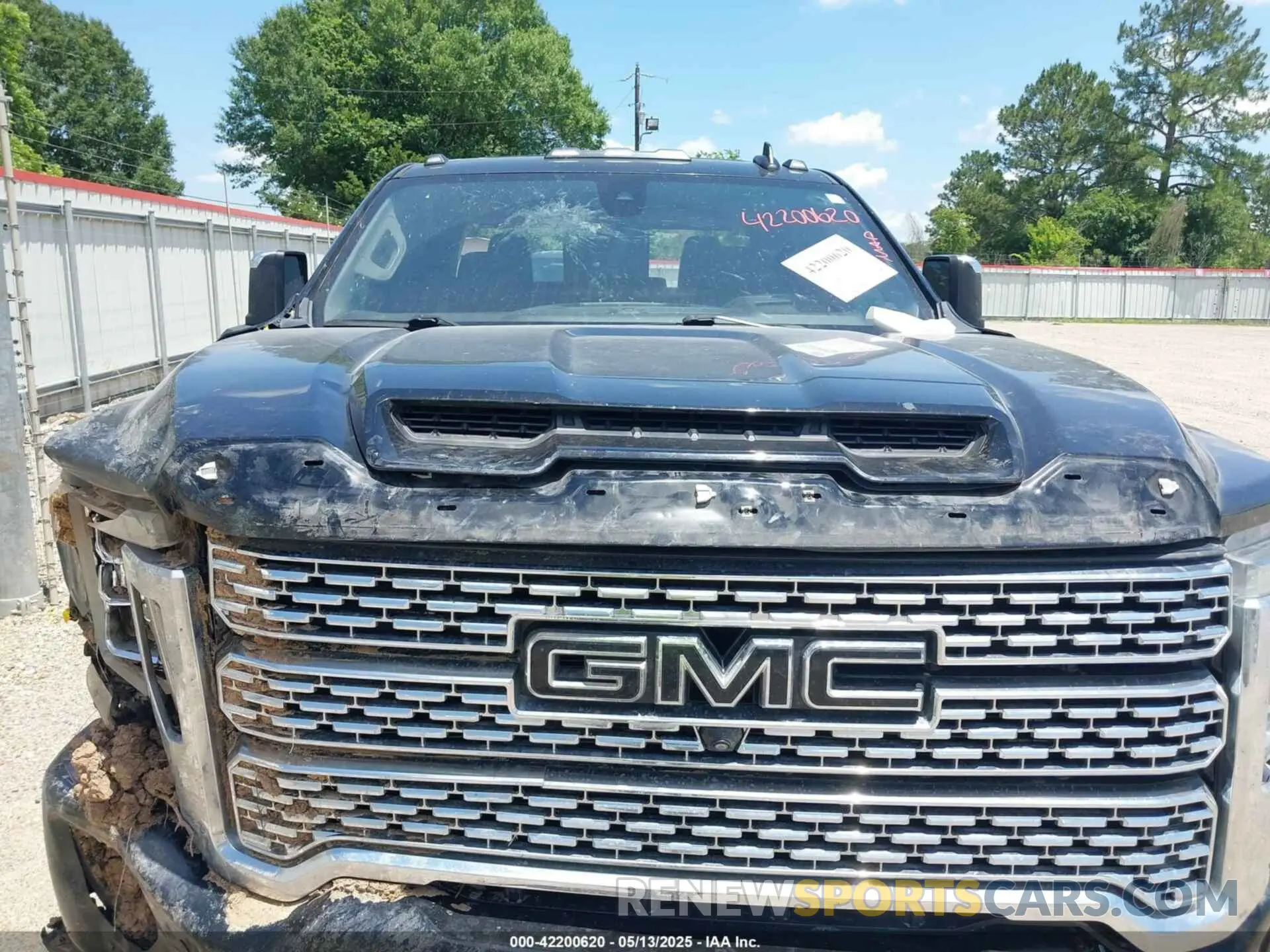 9 Photograph of a damaged car 1GT49REY7LF197213 GMC SIERRA 2500HD 2020