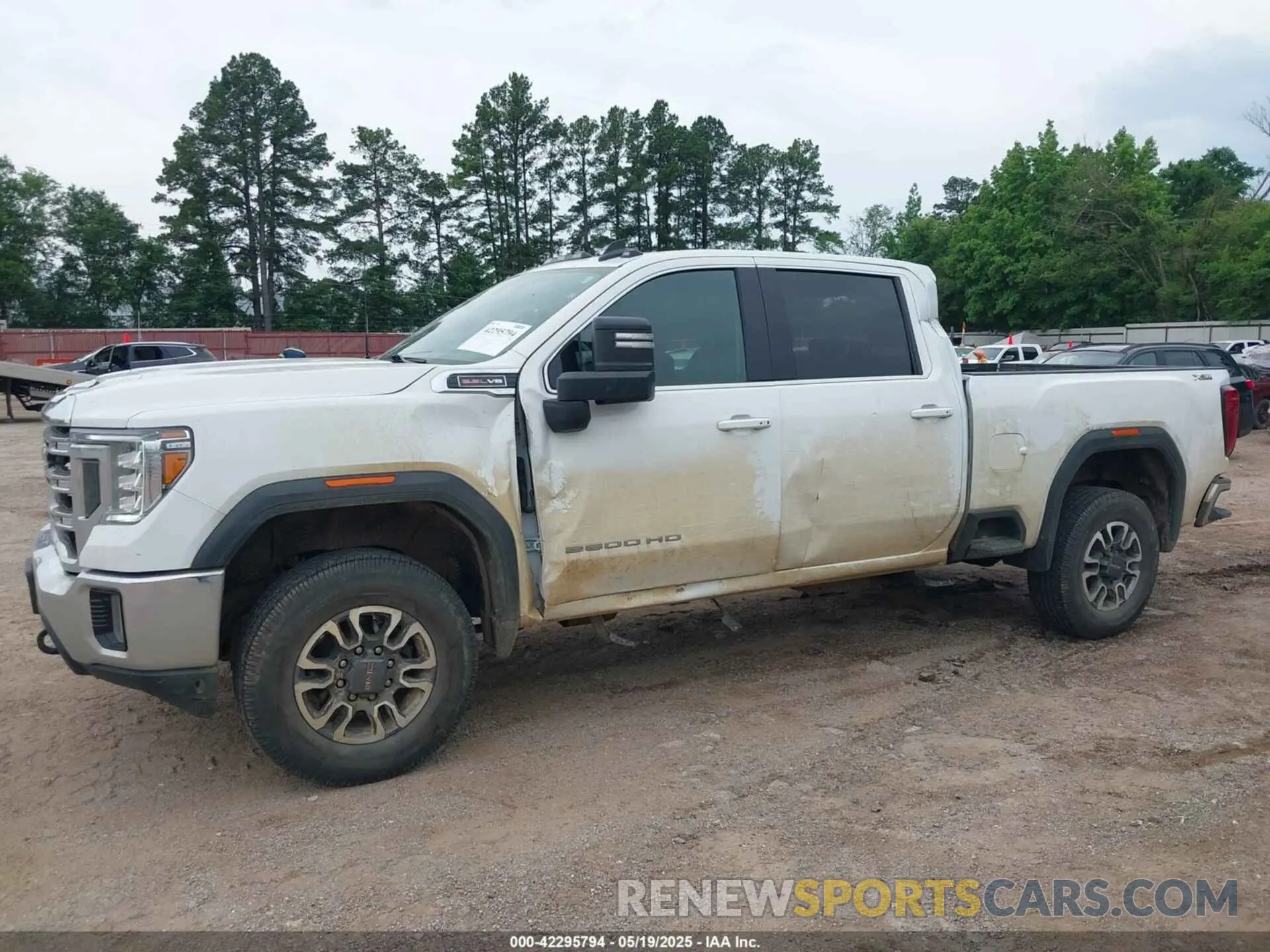 15 Photograph of a damaged car 1GT49ME71MF288618 GMC SIERRA 2500HD 2021