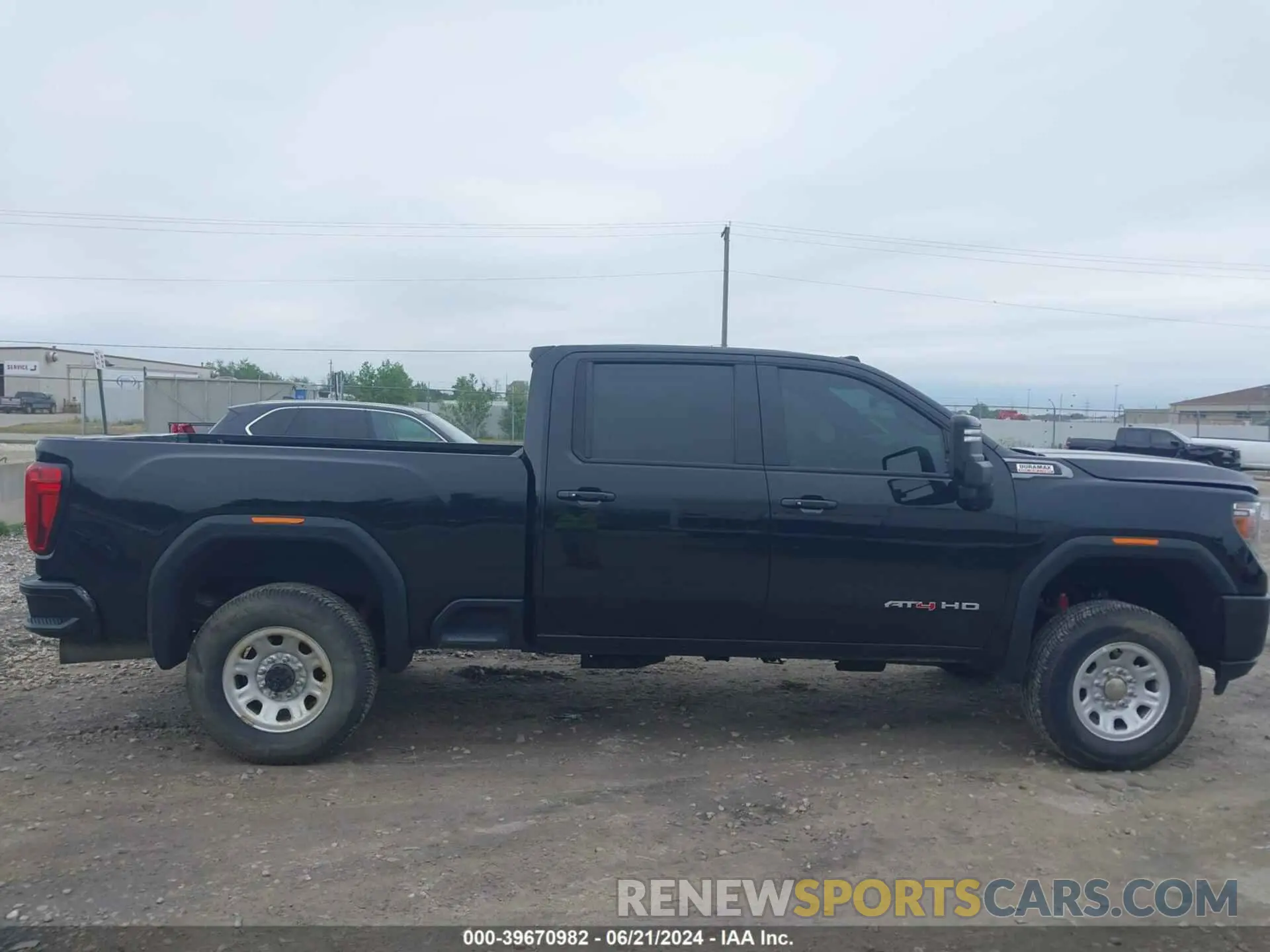 14 Photograph of a damaged car 1GT49PEY4MF146080 GMC SIERRA 2500HD 2021