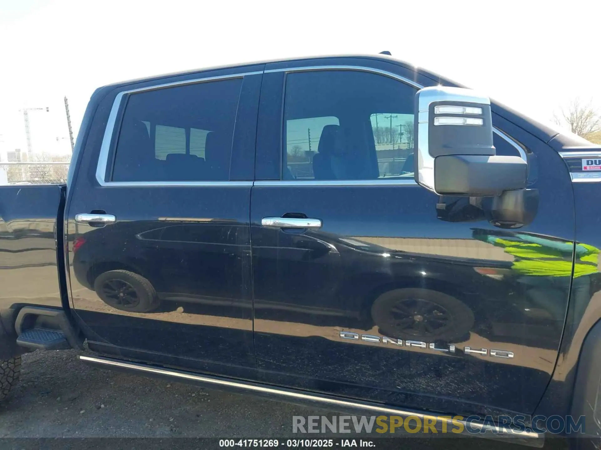 14 Photograph of a damaged car 1GT49REY5MF104593 GMC SIERRA 2500HD 2021