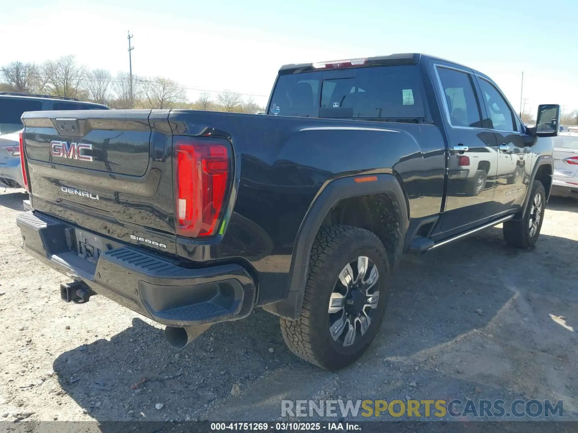4 Photograph of a damaged car 1GT49REY5MF104593 GMC SIERRA 2500HD 2021