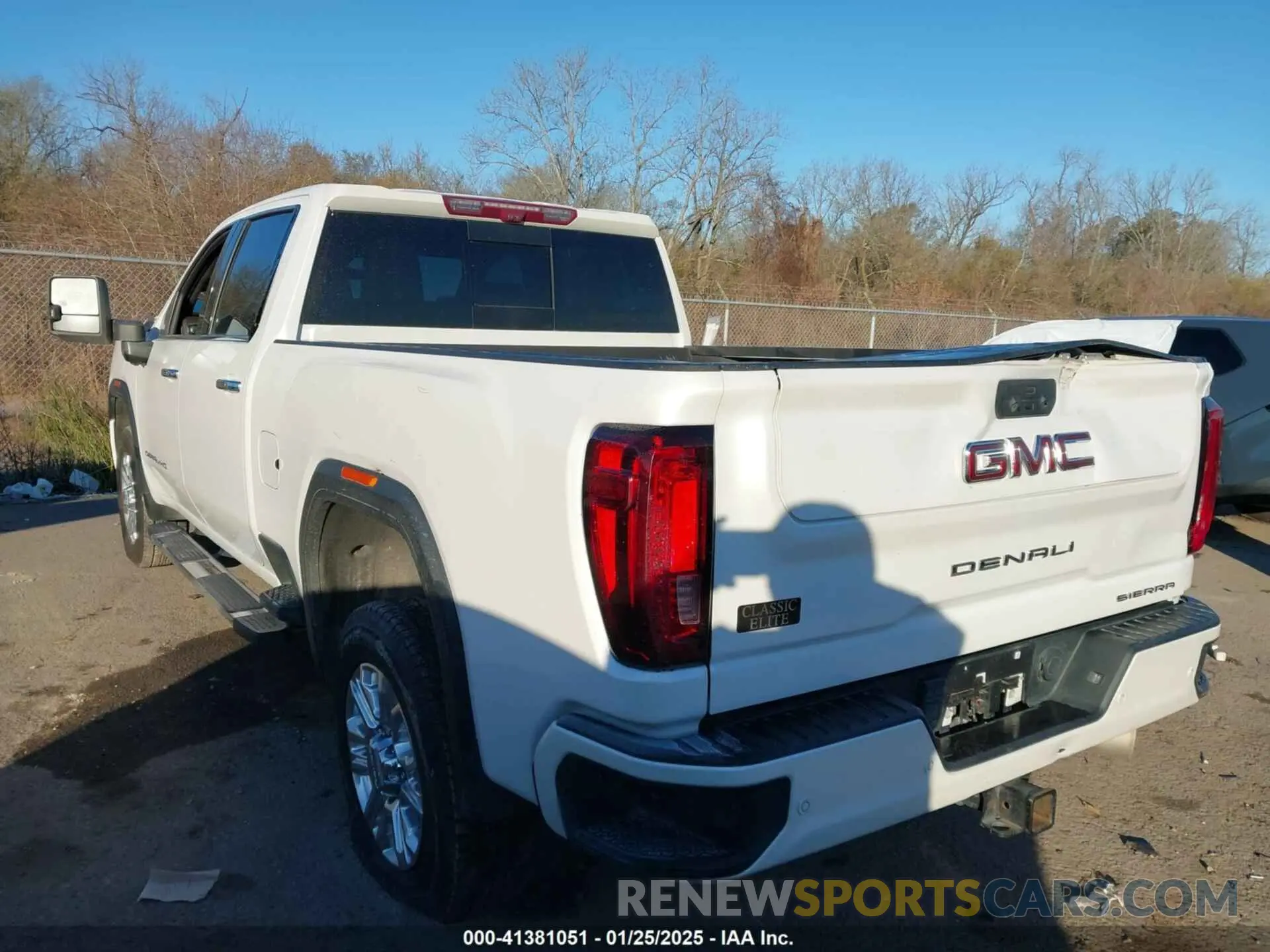 3 Фотография поврежденного автомобиля 1GT49REY5MF107378 GMC SIERRA 2500HD 2021