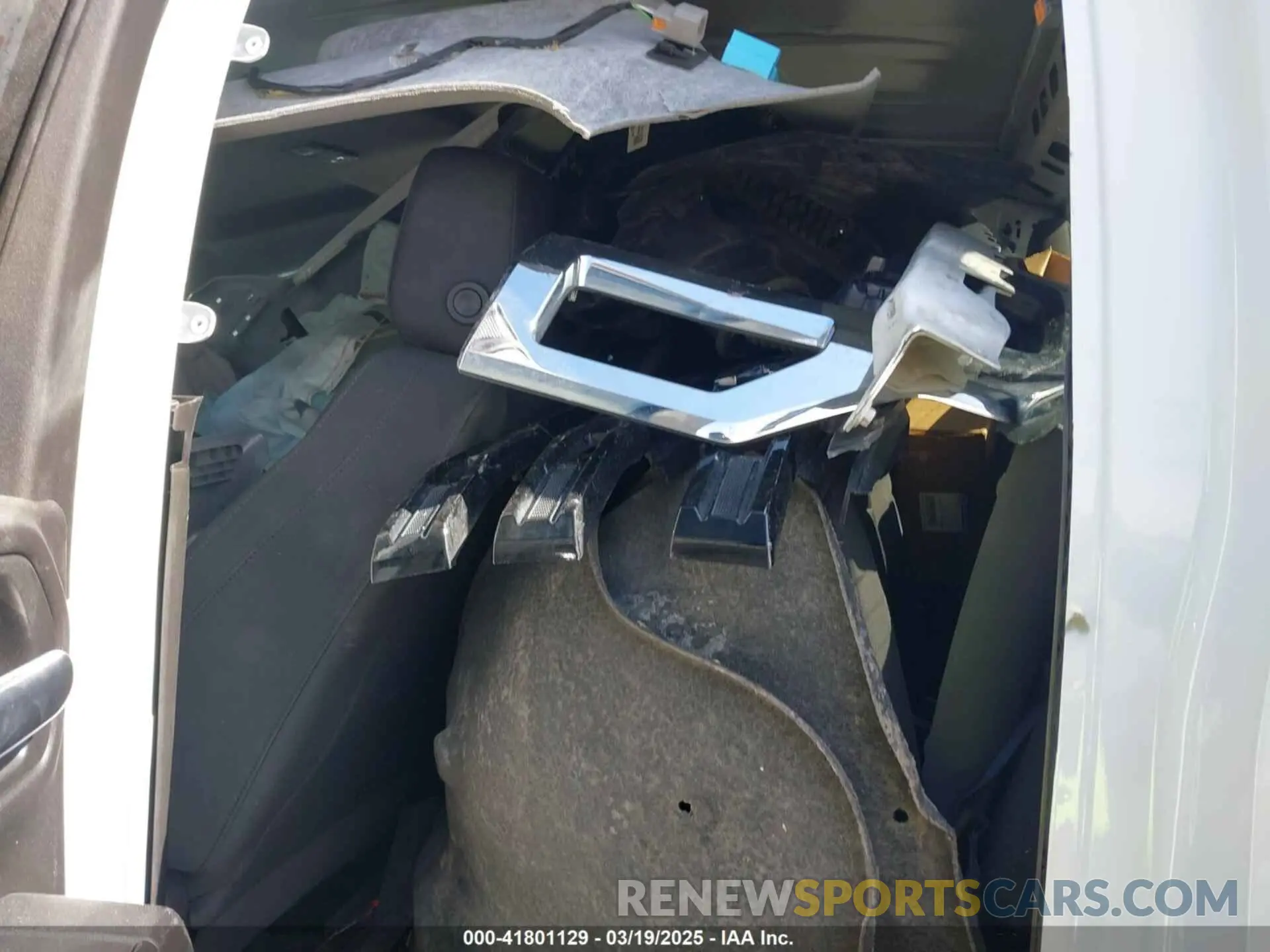 7 Photograph of a damaged car 1GT59LE75MF208395 GMC SIERRA 2500HD 2021