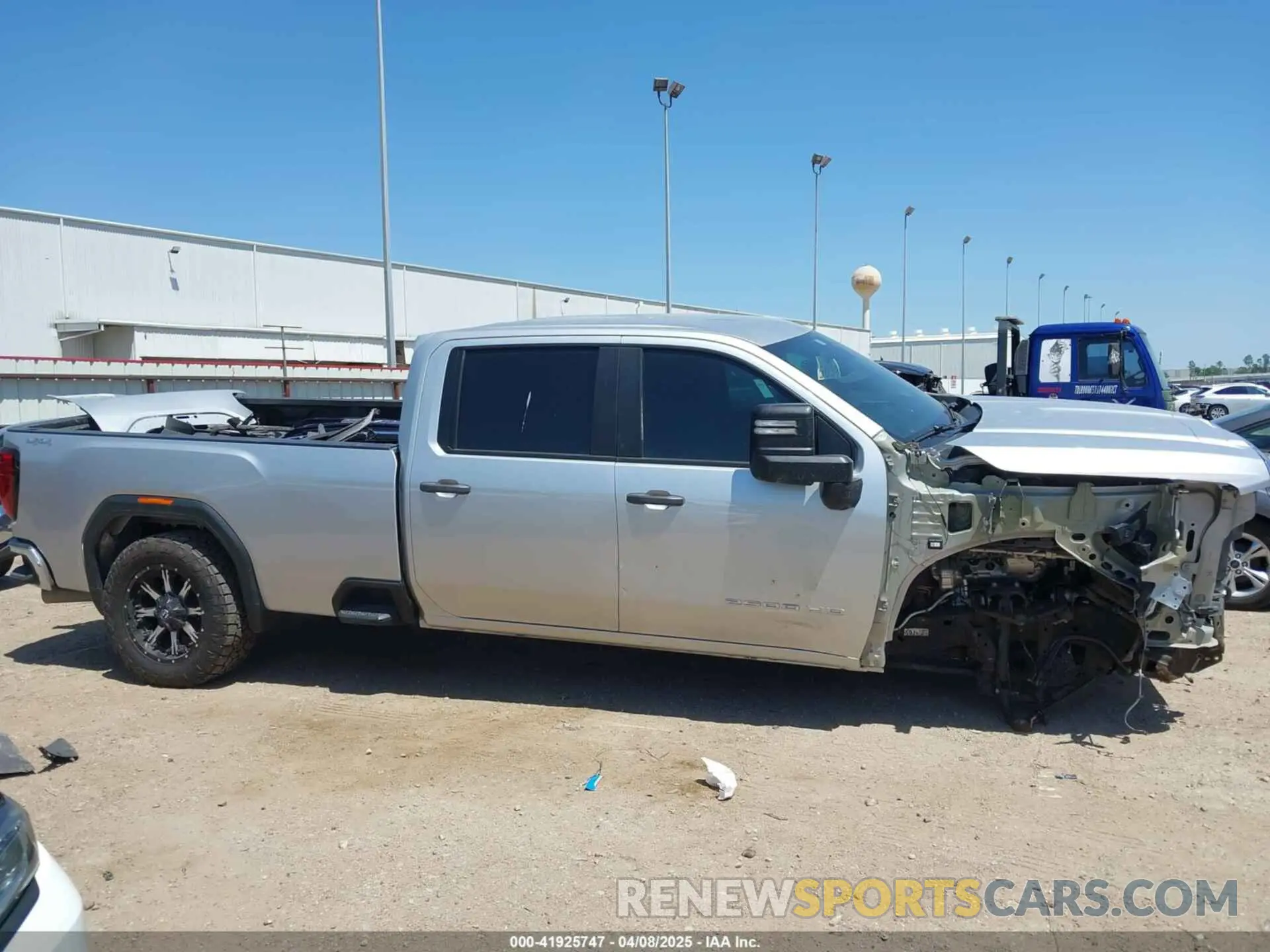 13 Фотография поврежденного автомобиля 1GT49LEY3NF332283 GMC SIERRA 2500HD 2022
