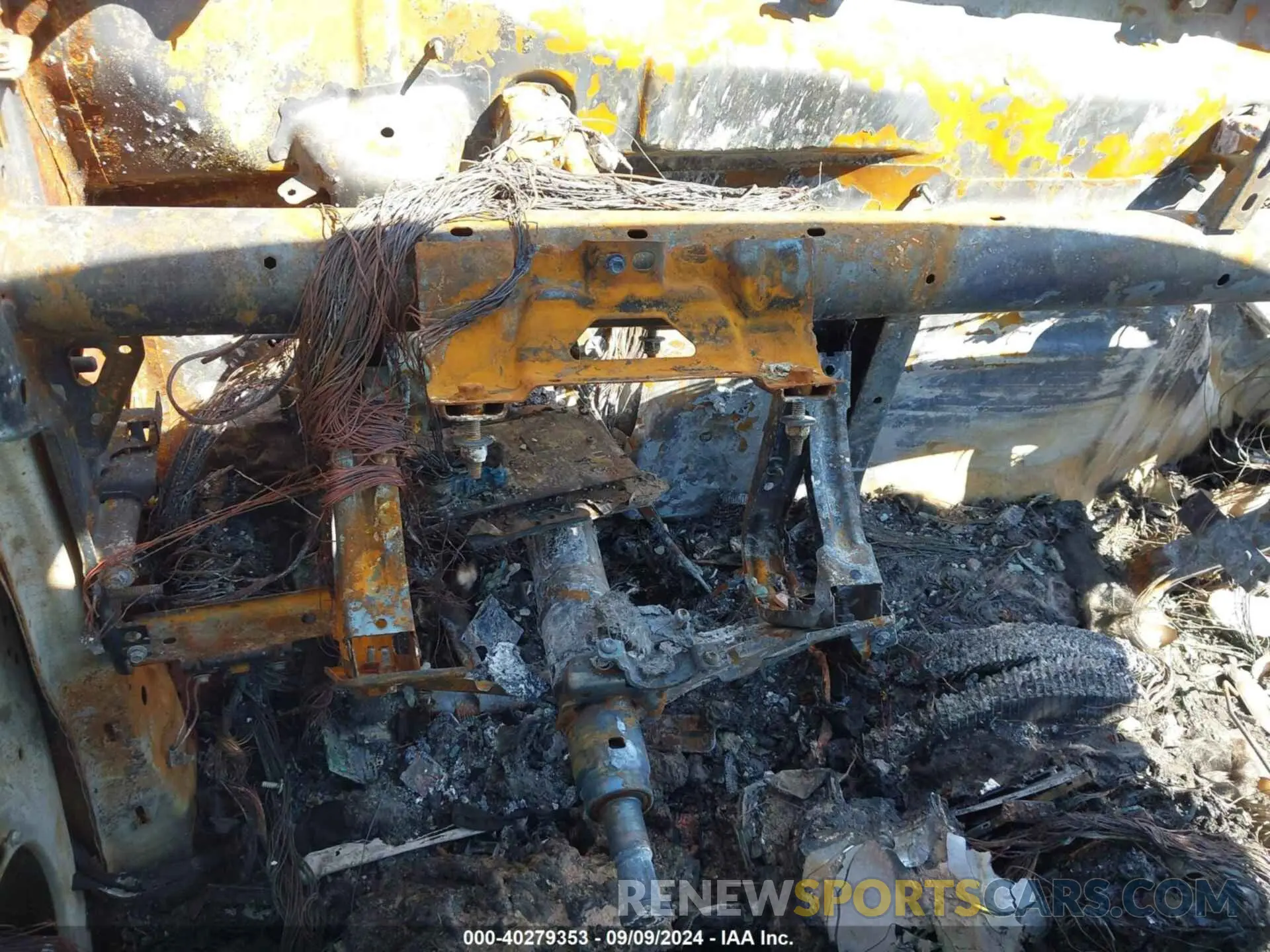 6 Photograph of a damaged car 1GT49NE78NF207945 GMC SIERRA 2500HD 2022