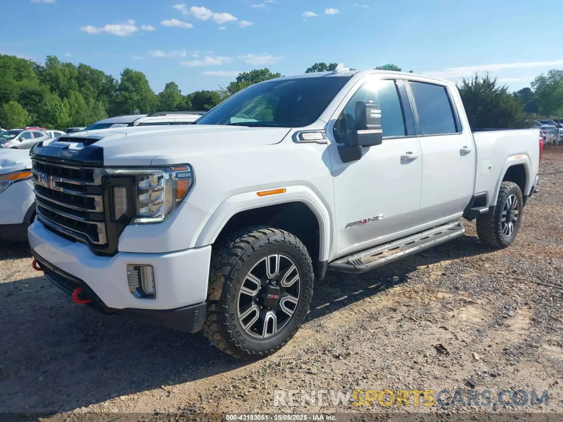 2 Фотография поврежденного автомобиля 1GT49PEY3NF134617 GMC SIERRA 2500HD 2022