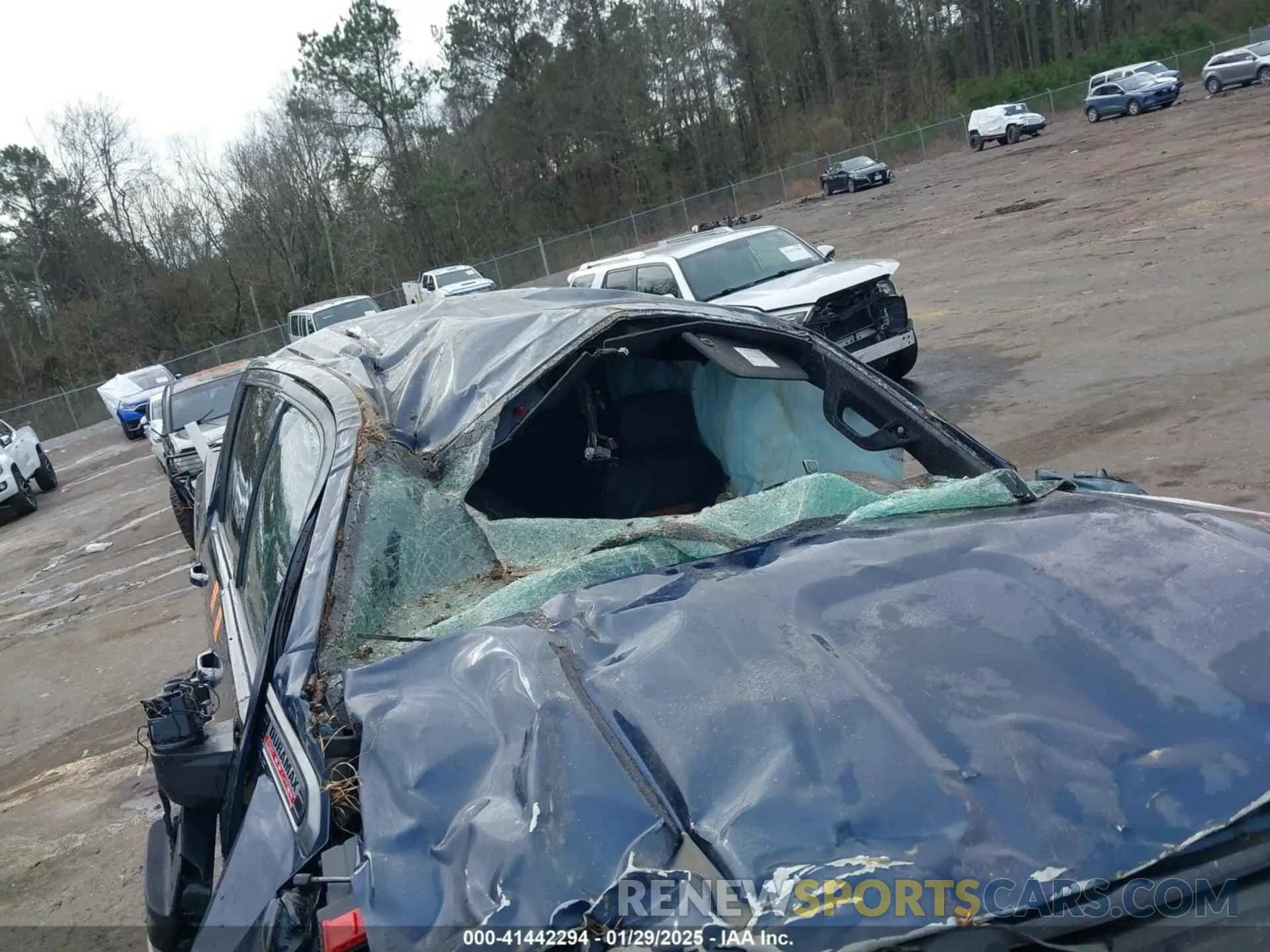 13 Photograph of a damaged car 1GT49PEY6NF154134 GMC SIERRA 2500HD 2022