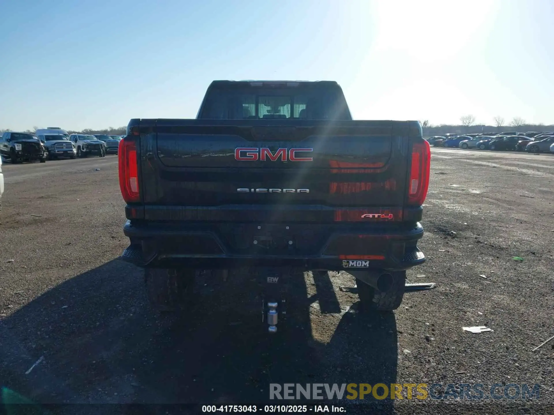 15 Фотография поврежденного автомобиля 1GT49PEY7NF365424 GMC SIERRA 2500HD 2022