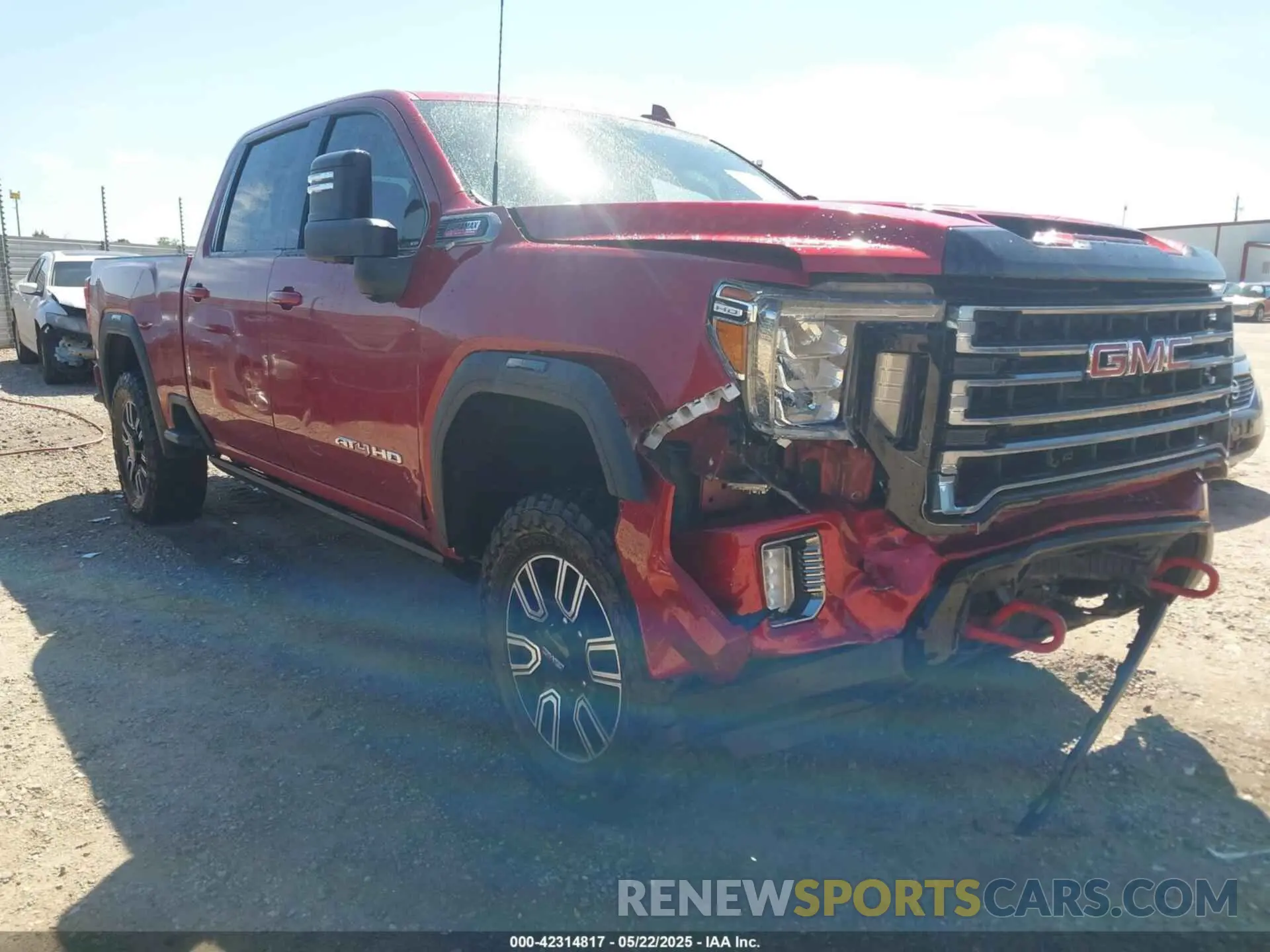 1 Photograph of a damaged car 1GT49PEY9NF181733 GMC SIERRA 2500HD 2022