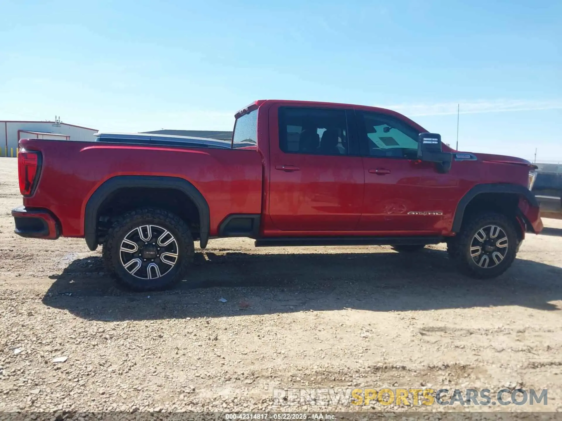 13 Photograph of a damaged car 1GT49PEY9NF181733 GMC SIERRA 2500HD 2022