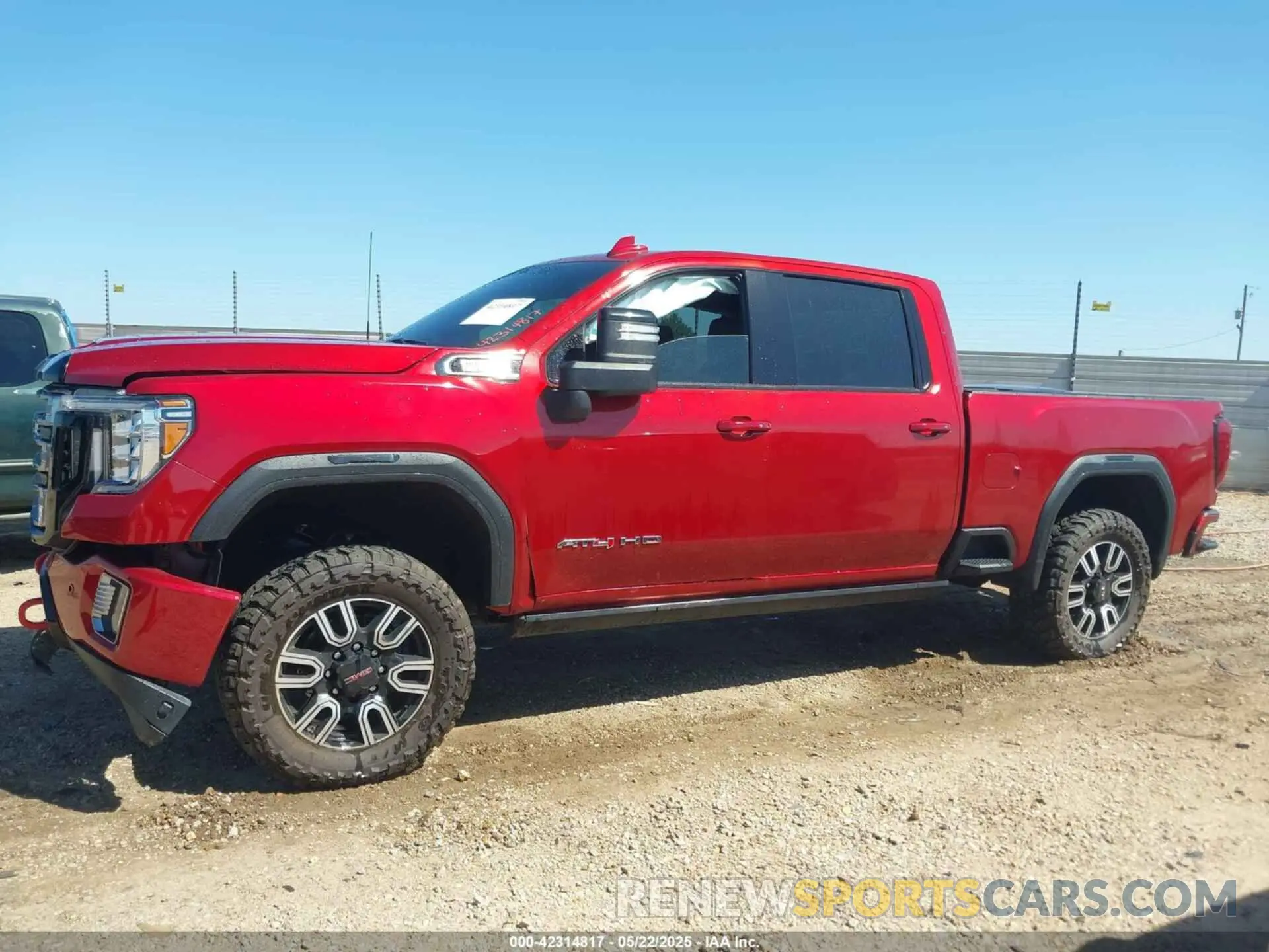 14 Photograph of a damaged car 1GT49PEY9NF181733 GMC SIERRA 2500HD 2022