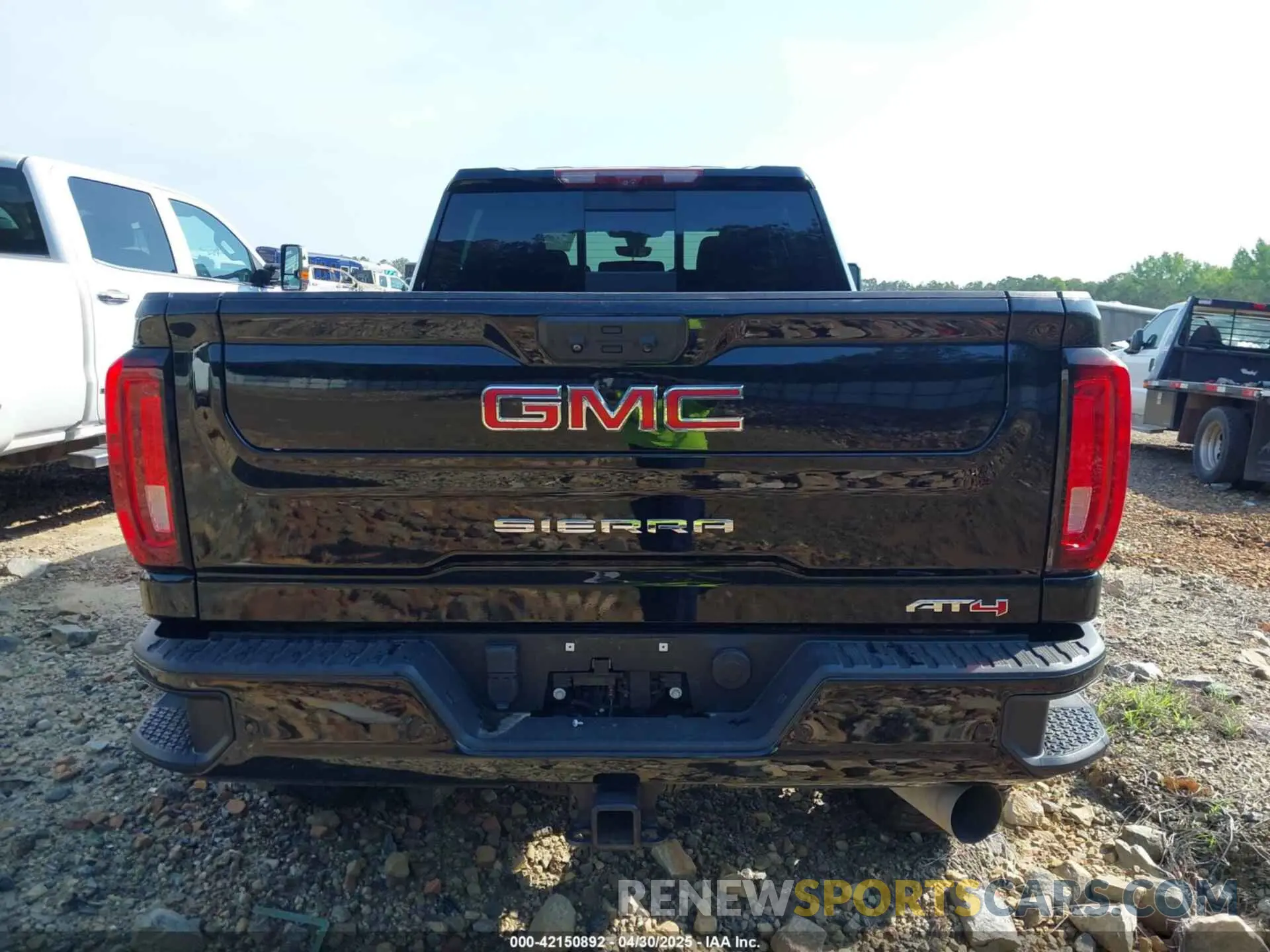 15 Фотография поврежденного автомобиля 1GT49PEYXNF328206 GMC SIERRA 2500HD 2022