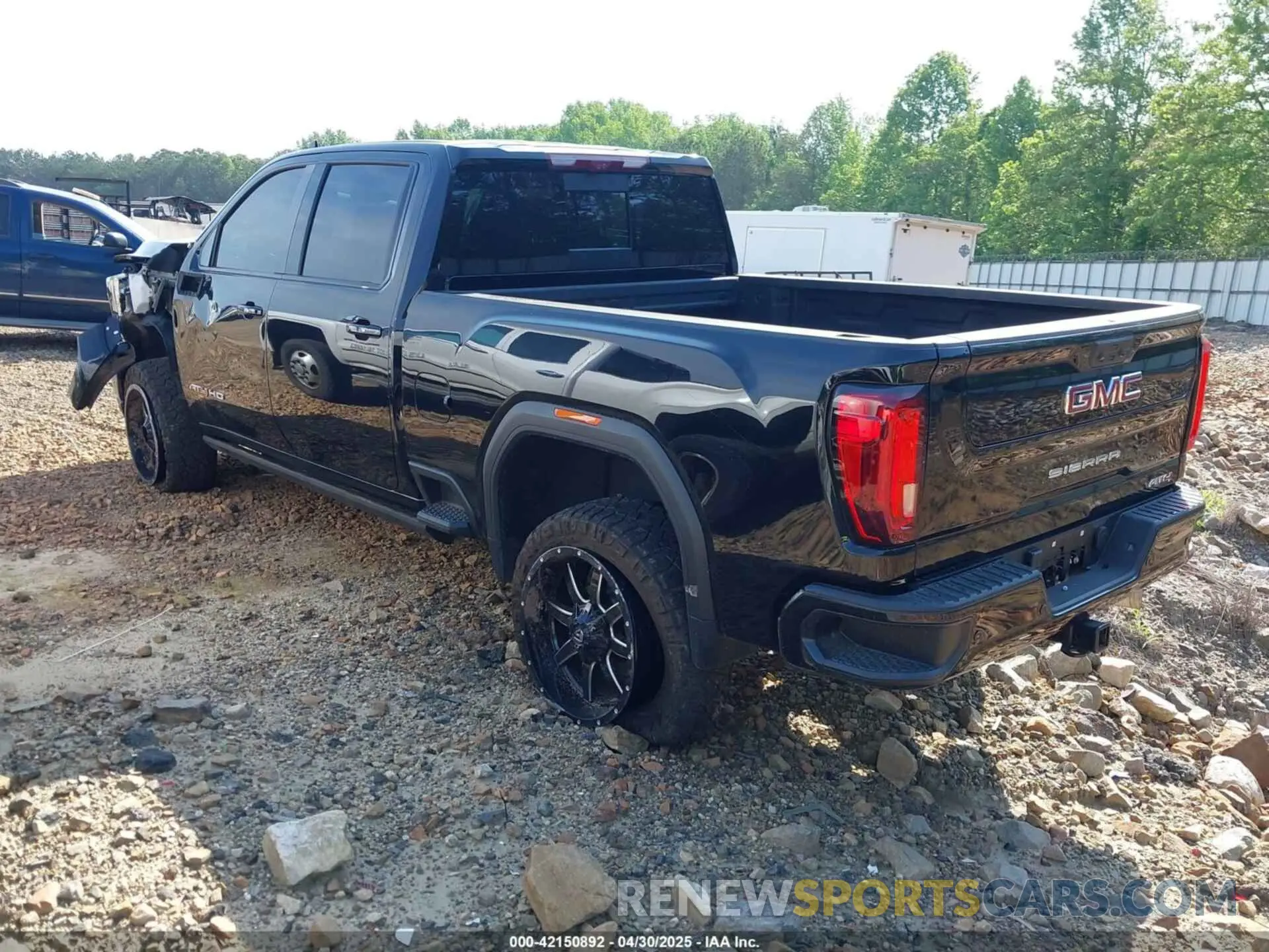 3 Фотография поврежденного автомобиля 1GT49PEYXNF328206 GMC SIERRA 2500HD 2022