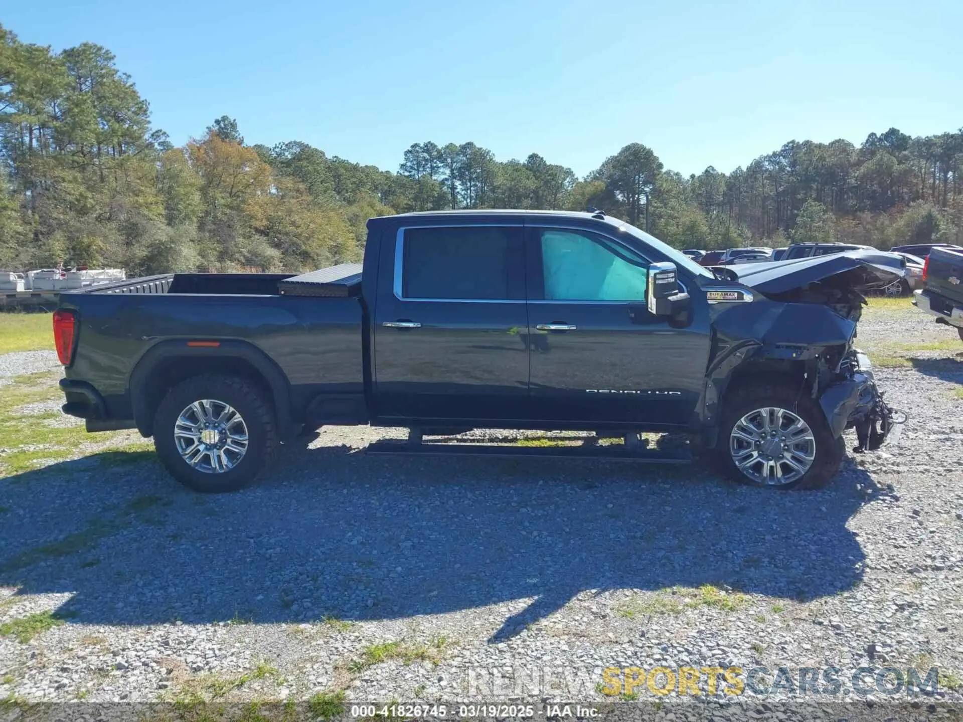 13 Photograph of a damaged car 1GT49REY0NF347293 GMC SIERRA 2500HD 2022