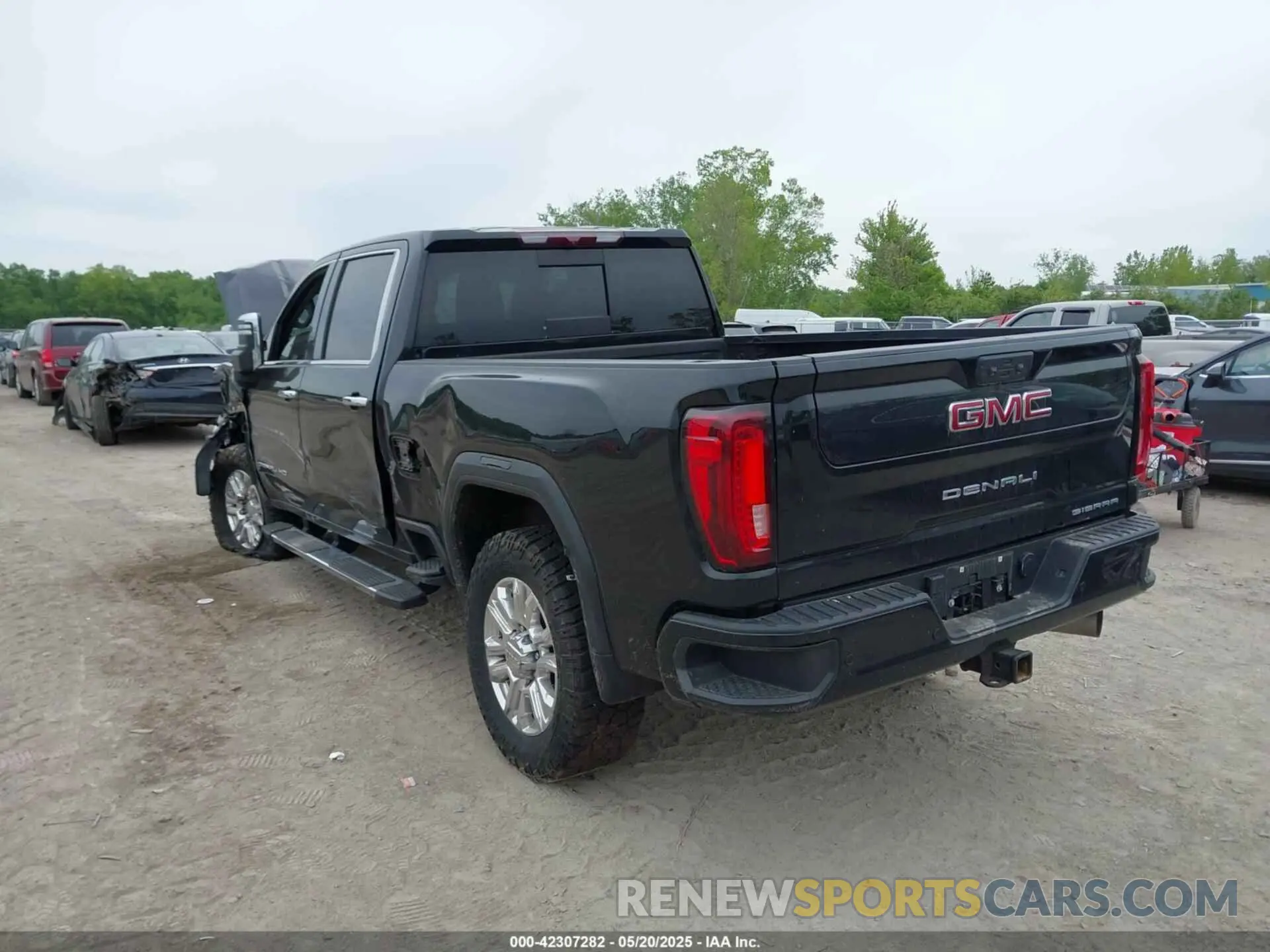 3 Фотография поврежденного автомобиля 1GT49REY7NF200906 GMC SIERRA 2500HD 2022