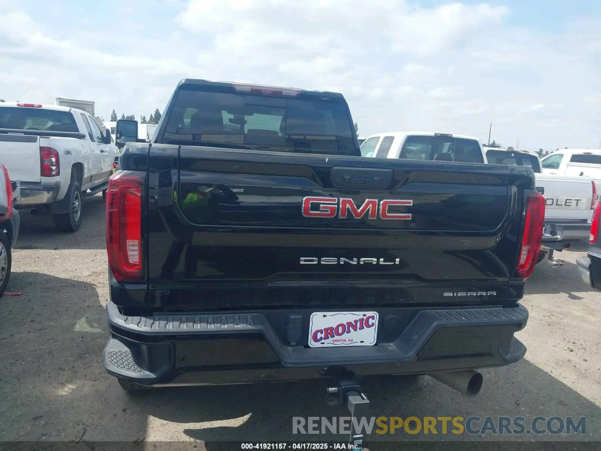 18 Фотография поврежденного автомобиля 1GT49REYXNF173619 GMC SIERRA 2500HD 2022